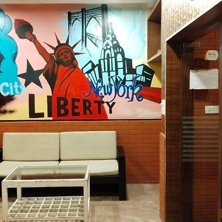 Restr Inn Наґпур Екстер'єр фото